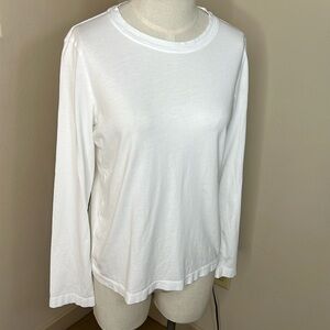 EUC Sweaty Betty Essential Long sleeve Tee White Shirt Small